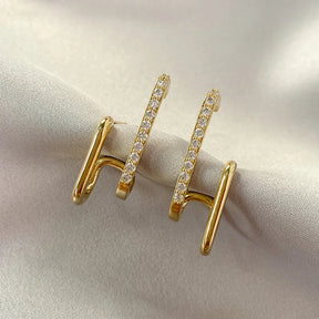 Brinco Elegante Ouro 18K com Zircônias